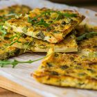 Farinata agli asparagi, piselli e zucchine