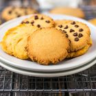 Biscotti due ingredienti alle mandorle