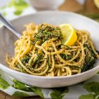 Spaghetti agli agretti e bottarga vegan