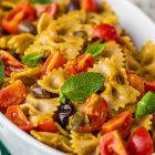 Insalata di pasta con melanzane alla persiana