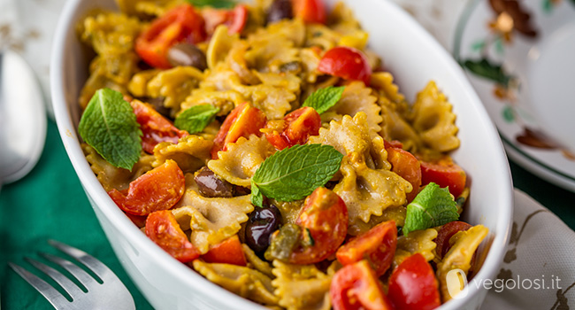 Insalata di pasta con melanzane alla persiana