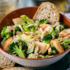 Insalata di broccoli e mele